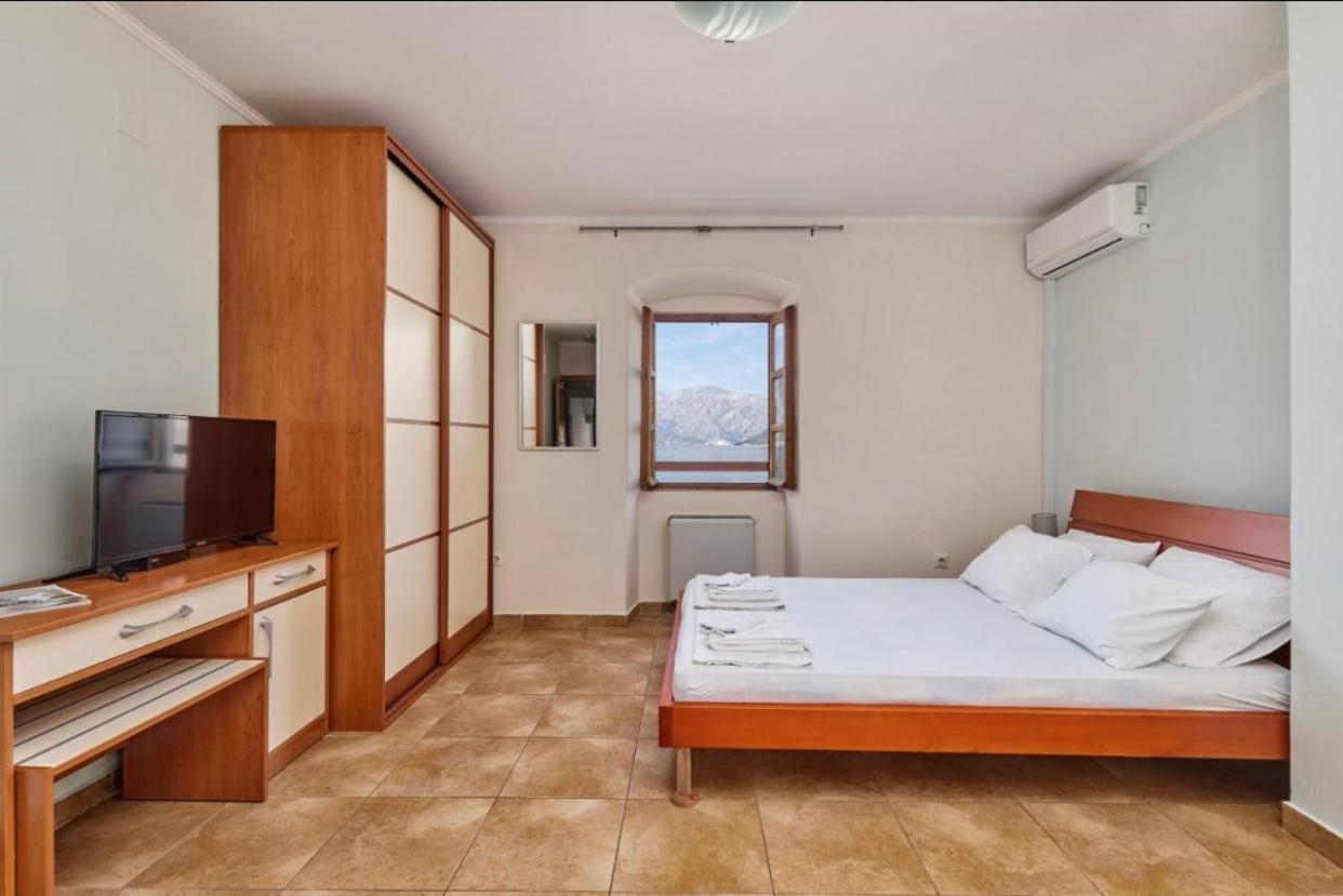 Apartments Barba コトル エクステリア 写真