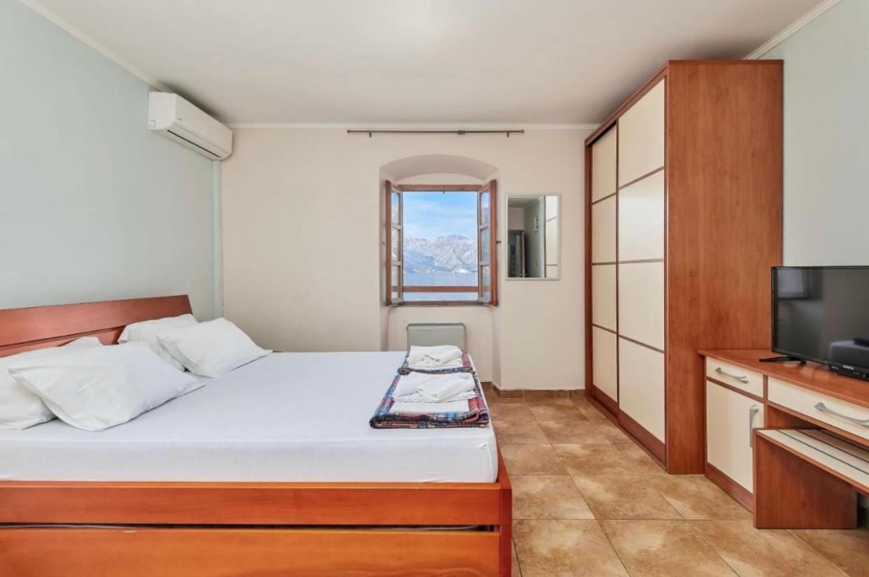 Apartments Barba コトル エクステリア 写真